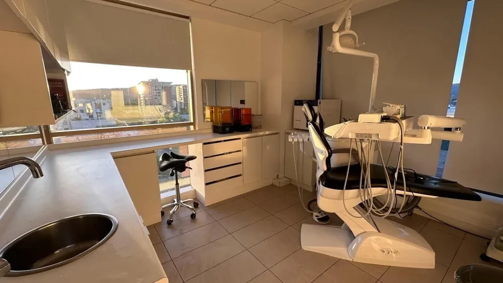 CARTES ODONTOLOGIA - DR CARLOS CARTES AEDO