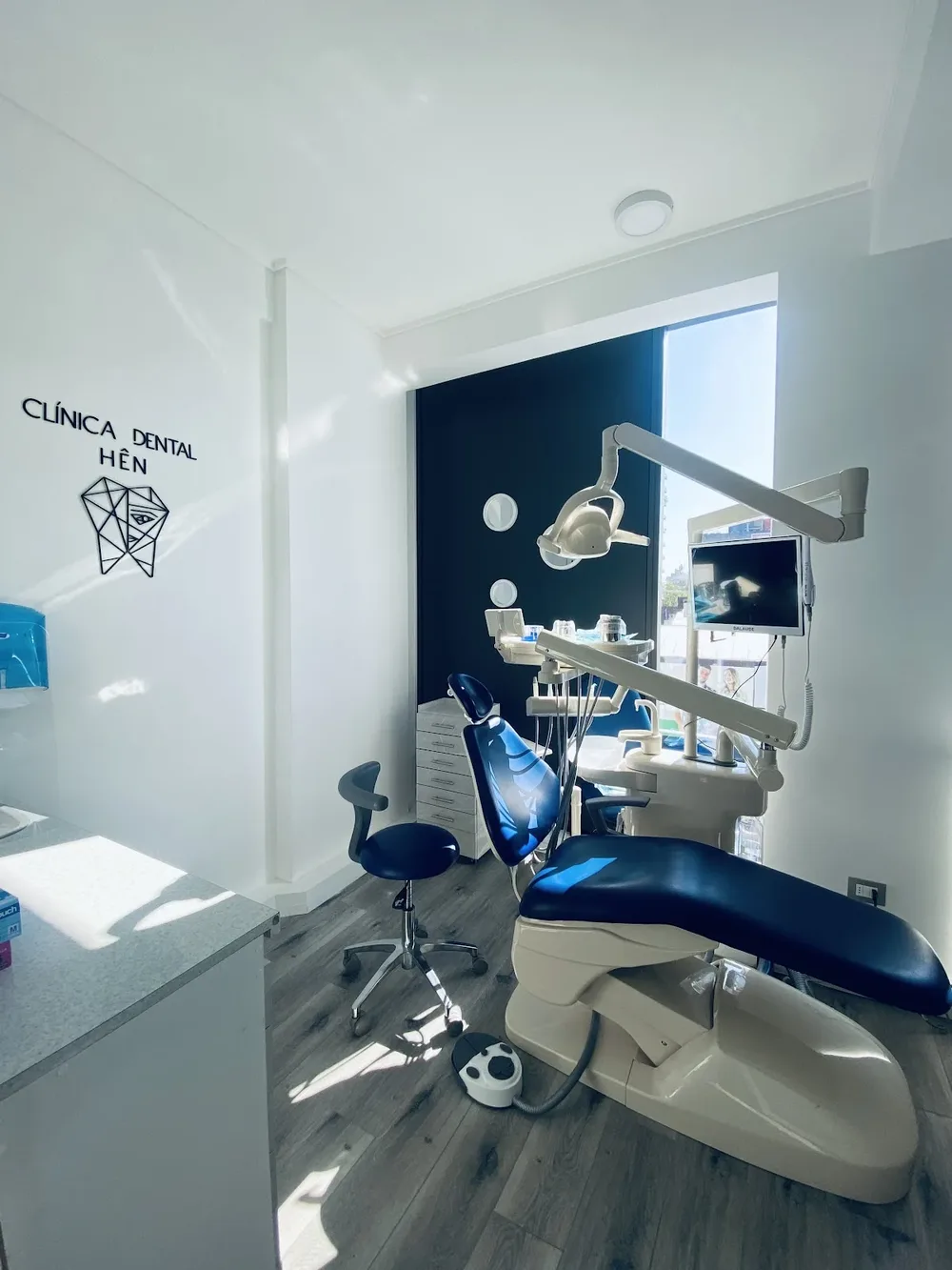 Clinica dental HÊN
