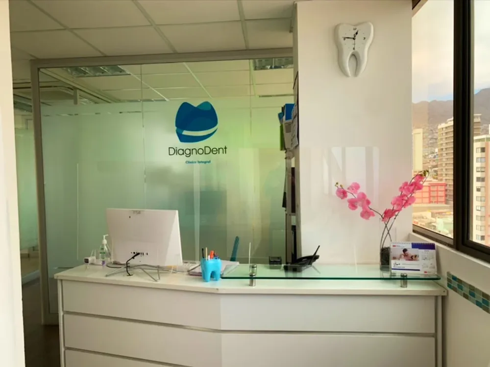 Clínica Odontológica DiagnoDent