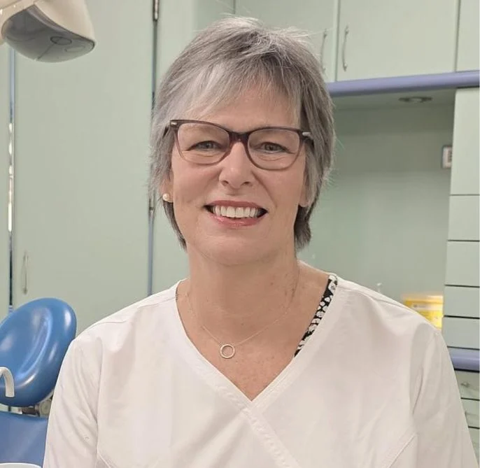 Dra. Claudia Riegel Clínica Dental