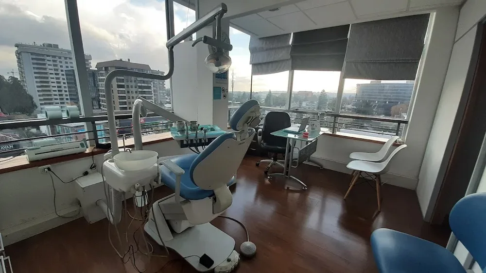 Dra. Daniela Muñoz Valdés / Dentista Temuco